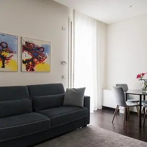 St.ambrogio 2bd New Apartment