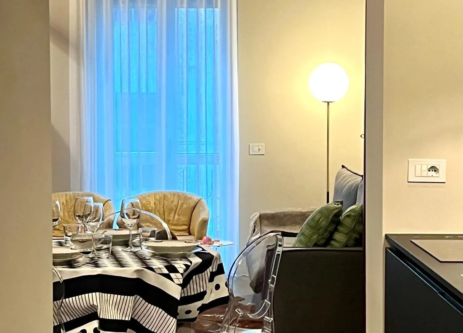 Design District Luxury Apartment Milan