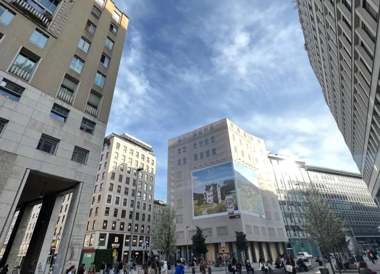 Design District Luxury Apartment Milan