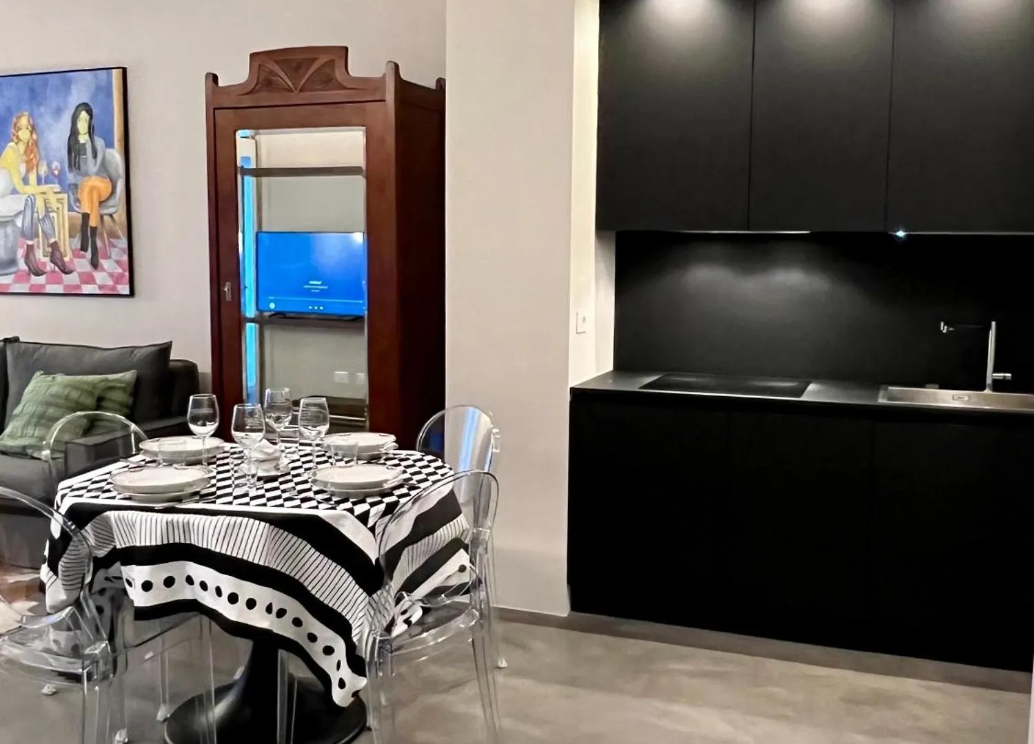 Design District Luxury Apartment 밀라노